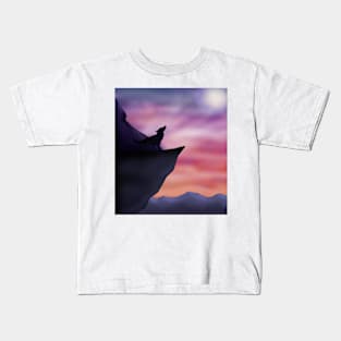 Wolf in the mountains Kids T-Shirt